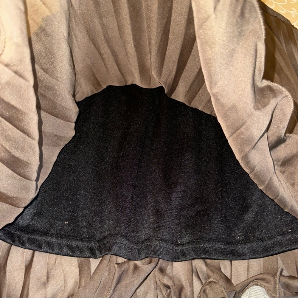 Ya Los Angeles Sleeveless Pleated Sheer Top with Sequin Lining - Picture 12 of 15